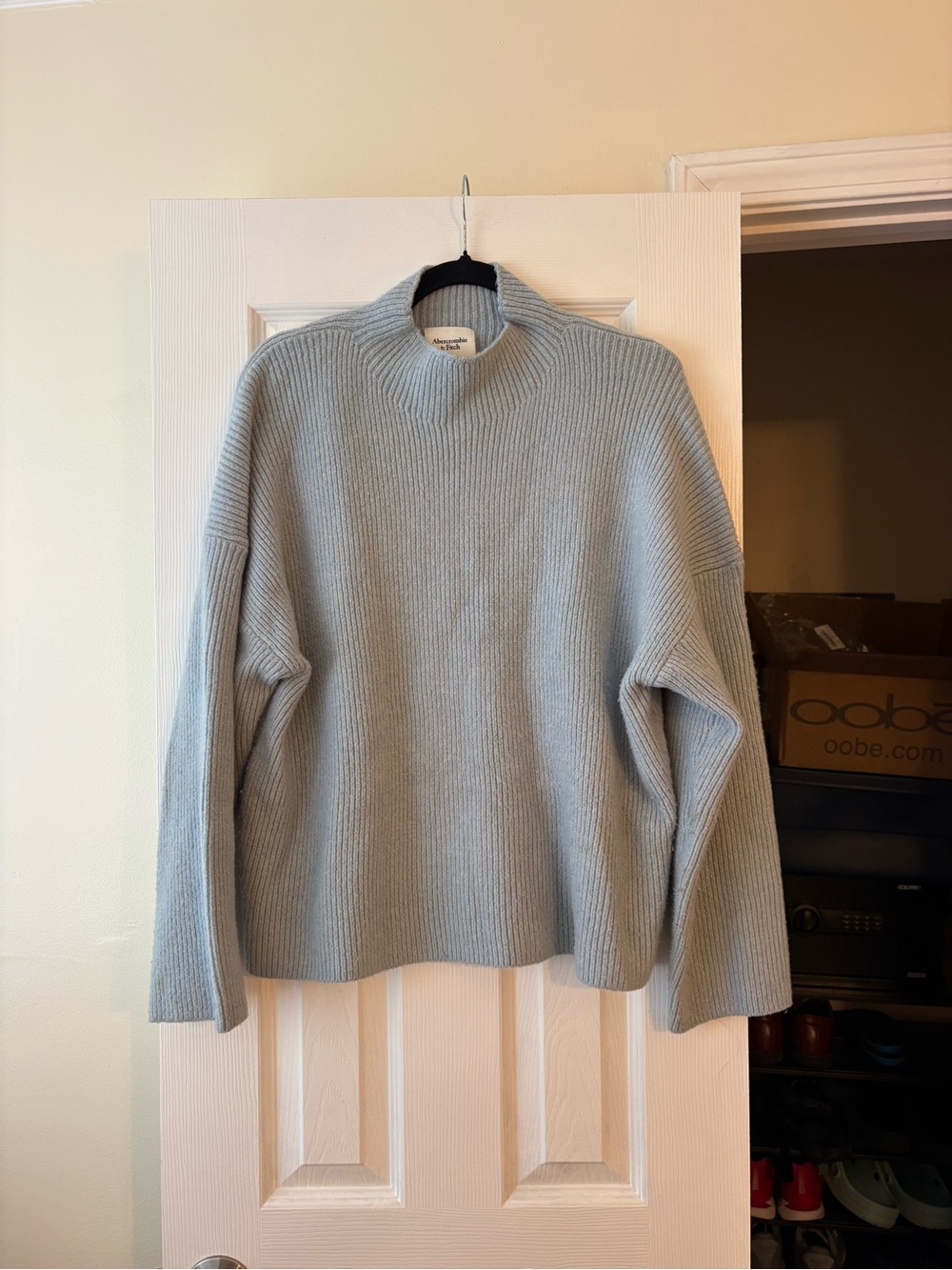 Abercrombie & Fitch Light Gray Ribbed Turtleneck Sweater